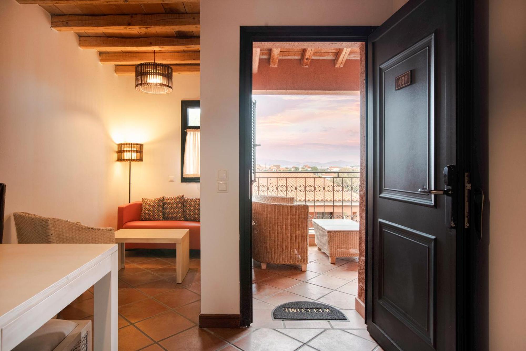 The Varos Residences Hotel Esterno foto